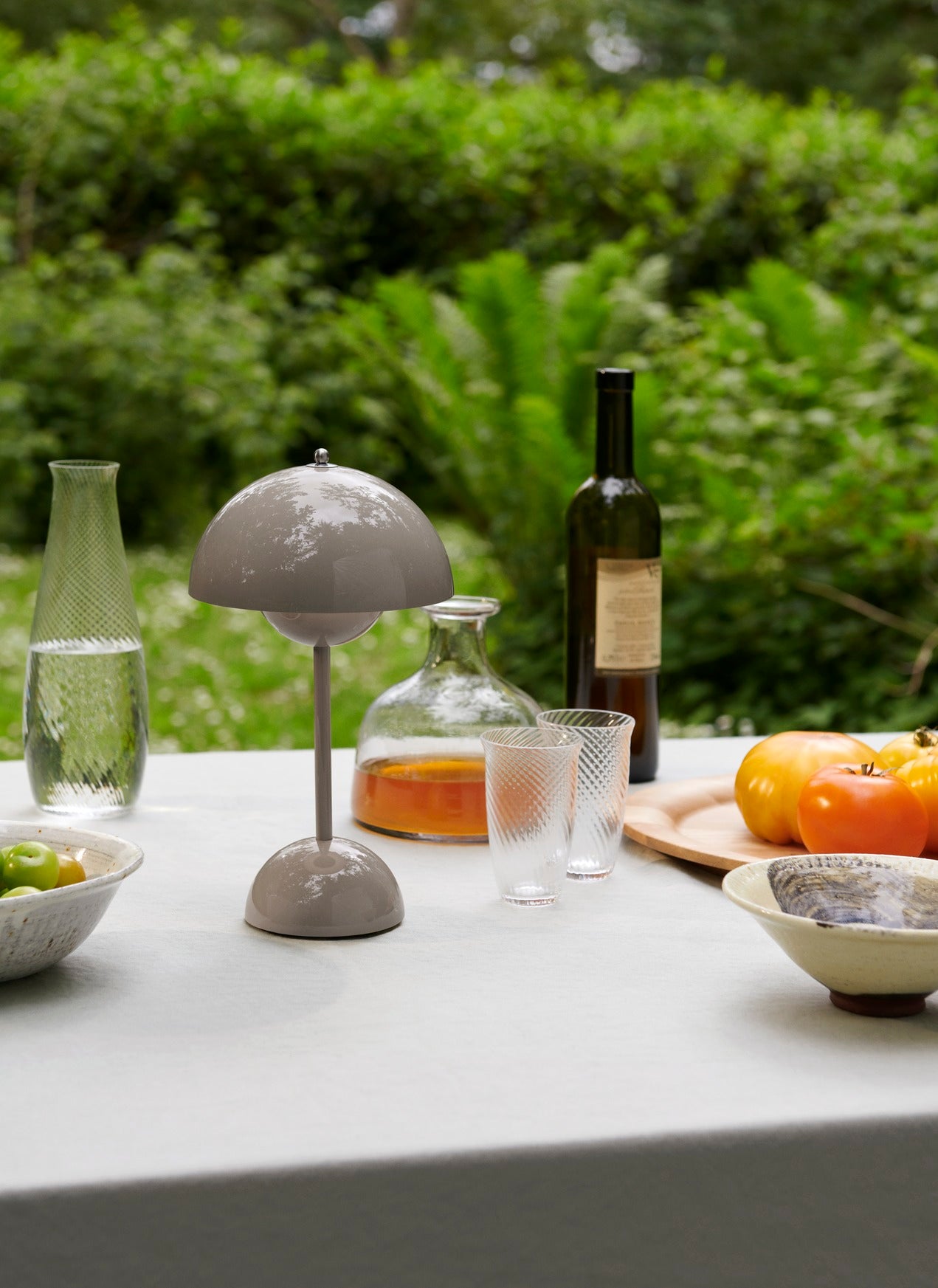 Flowerpot VP9 lamp