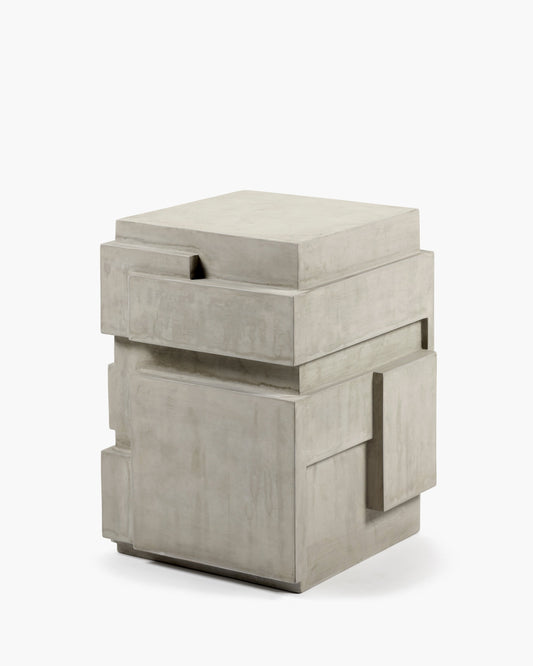 Side table concrete Pawn