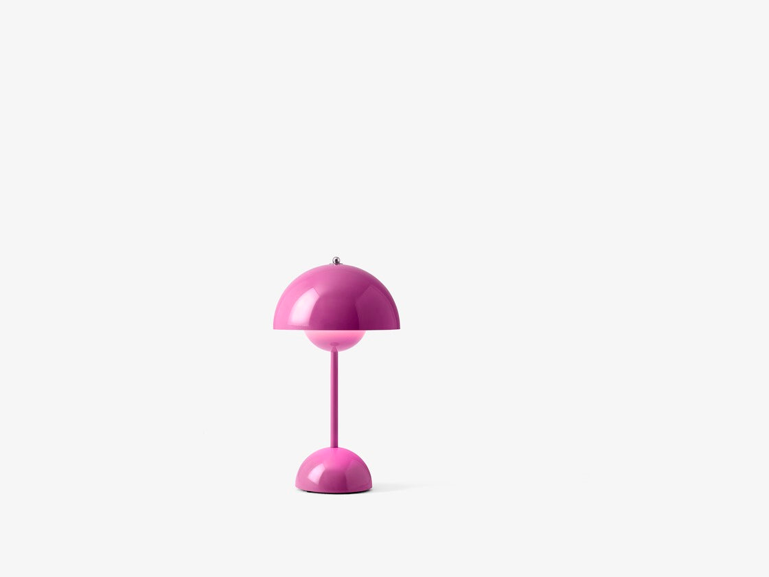 Flowerpot VP9 lamp