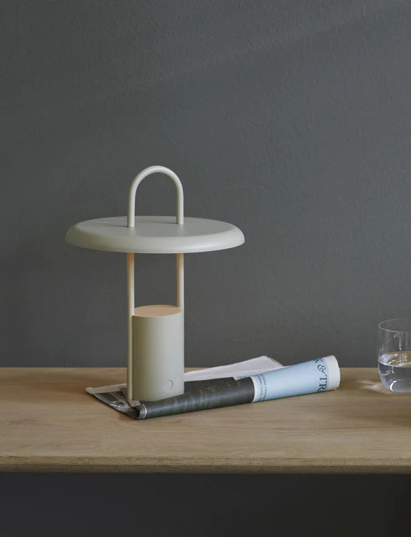 STELTON PIER - tragbare LED-Leuchte