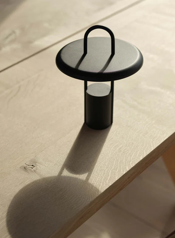 STELTON PIER - tragbare LED-Leuchte