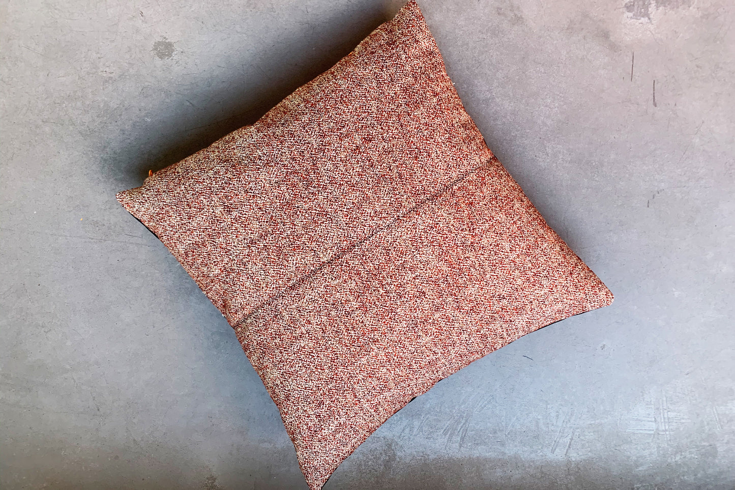 TOMORROW - Cushion black